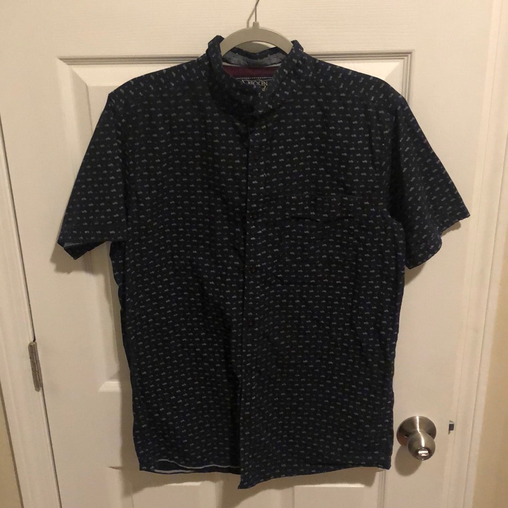 Men's L Navy Patterned Casual Short Sleeve Button Down